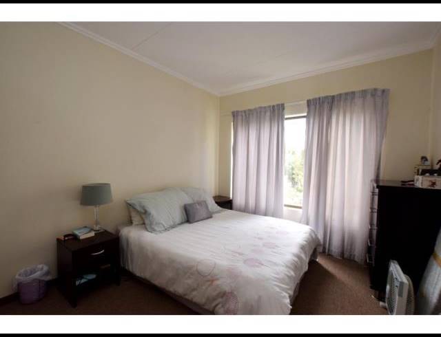 1 BEDROOM PROPERTY TO RENT IN BRYANSTON